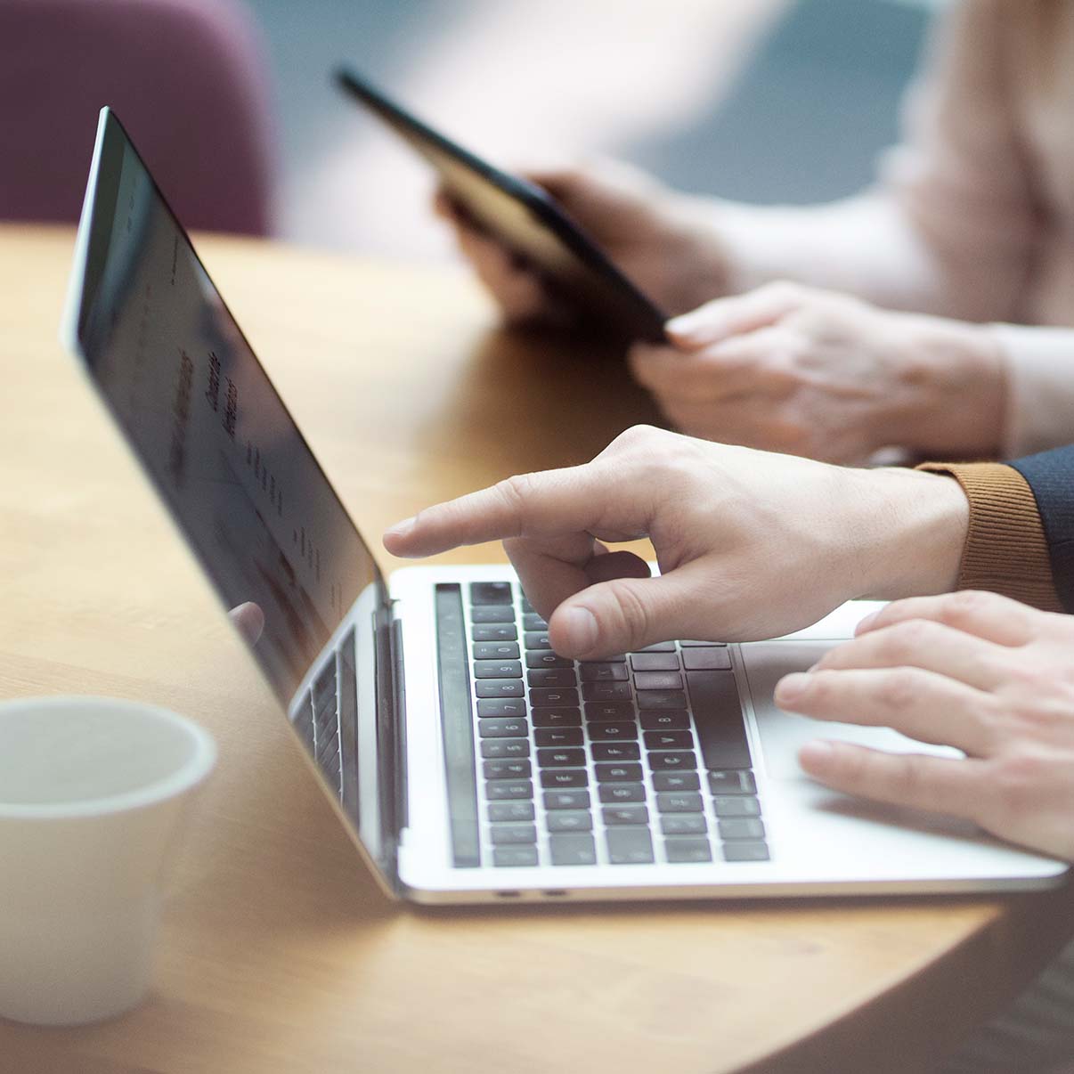 Muutosturvakoulutus käydään monipuolisella verkko-oppimisalustalla.