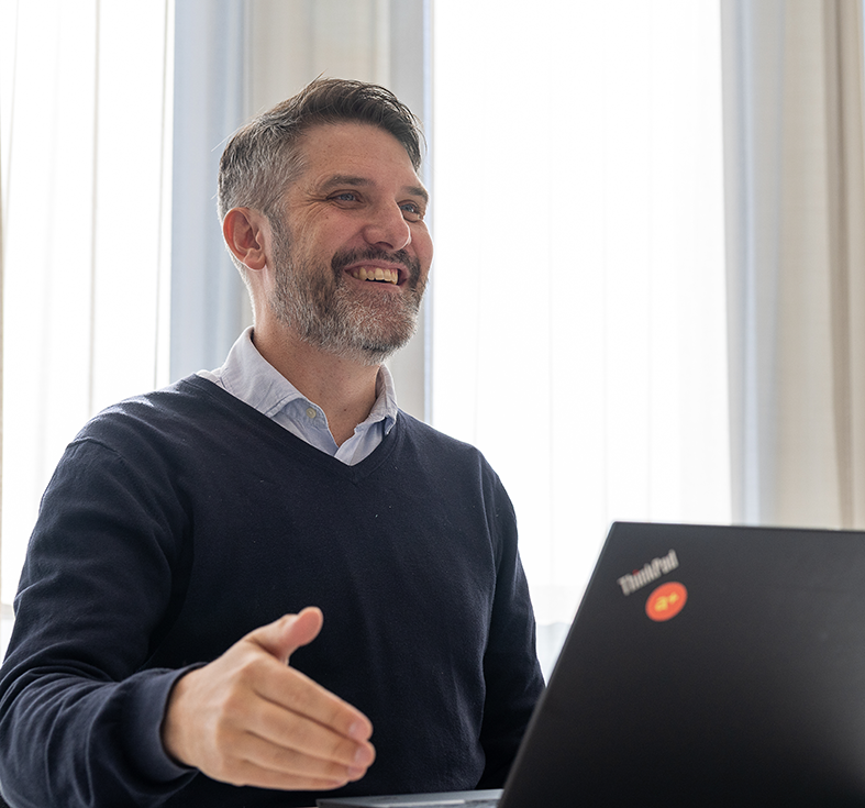 Työajan hallinta, palkanlaskenta ja HR-prosessit yhdessä