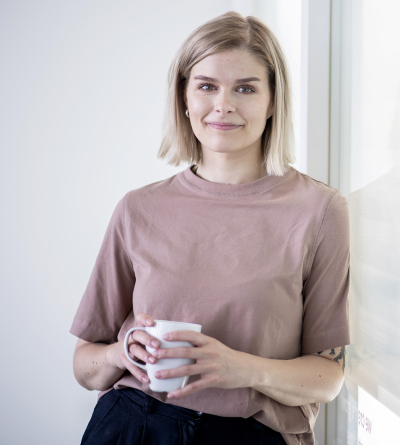 Yrittäjä on tyytyväinen, millä tasolla työntekijöiden työhyvinvointi on.