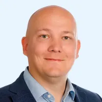 Janne Leuhtonen Rastor-instituutilta mukana puhumassa