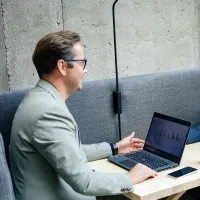 Kasvua vastuullisuudesta webinaari square